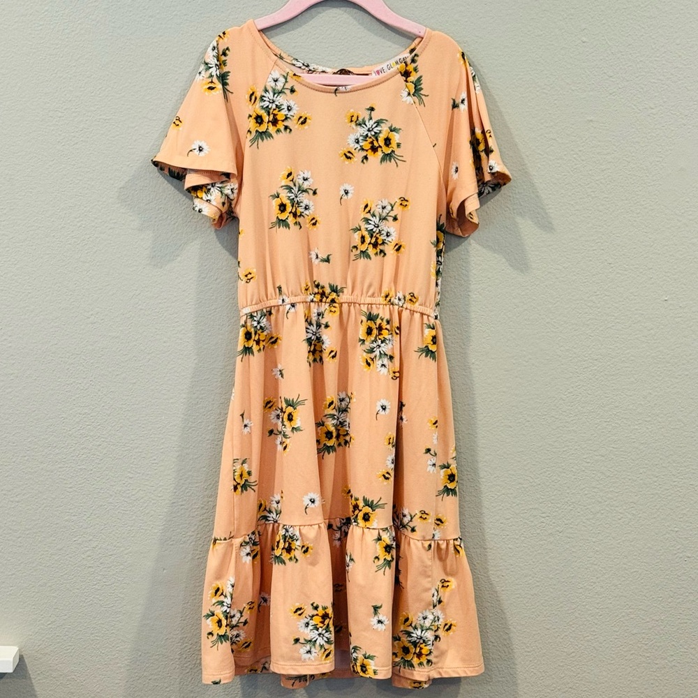 Love Glam Girl Leva Flutter Sleeve Tiered Deess